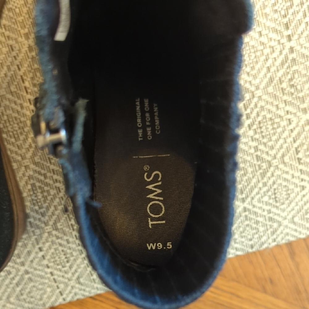 Toms Sadie Black Suede Ankle Wedge Booties - Picture 8 of 9